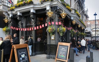 Cost of living crisis: Local pubs across the UK on the brink of closure as inflation soars to 10.1%
